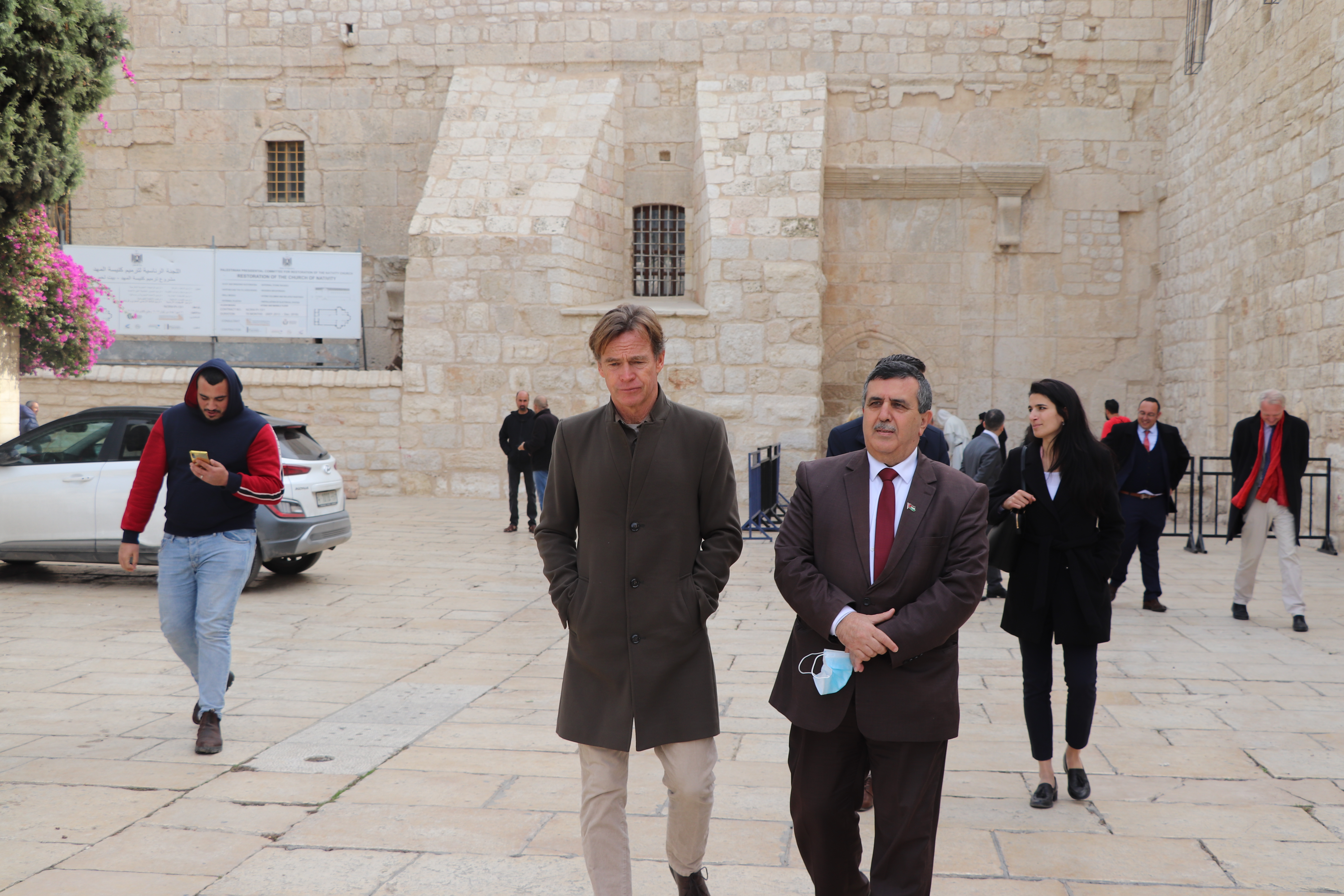 سلمان يلتقي مع ممثل الاتحاد الأوروبي في فلسطين وعدد من القناصل العامين وممثلي الدول الأعضاء في الاتحاد الأوروبي المعتمدين لدى دولة فلسطين