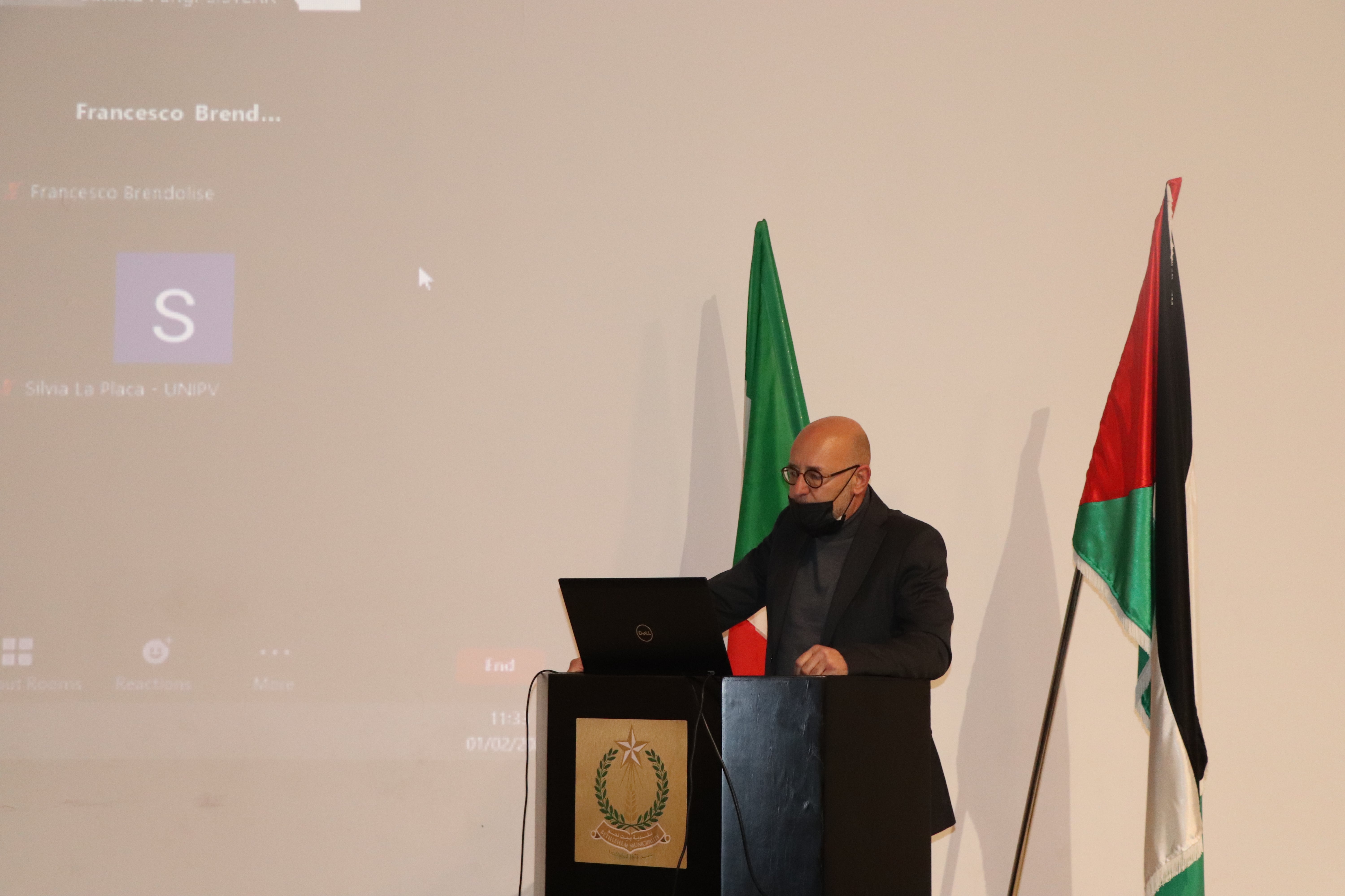 اختتمت بلدية بيت لحم مشروع "بيت لحم ثلاثية الأبعاد" الذي تم تنفيذه بتمويل من الوكالة الإيطالية للتعاون الإنمائي من خلال بلدية بافيا المتوأمة مع بيت لحم. 