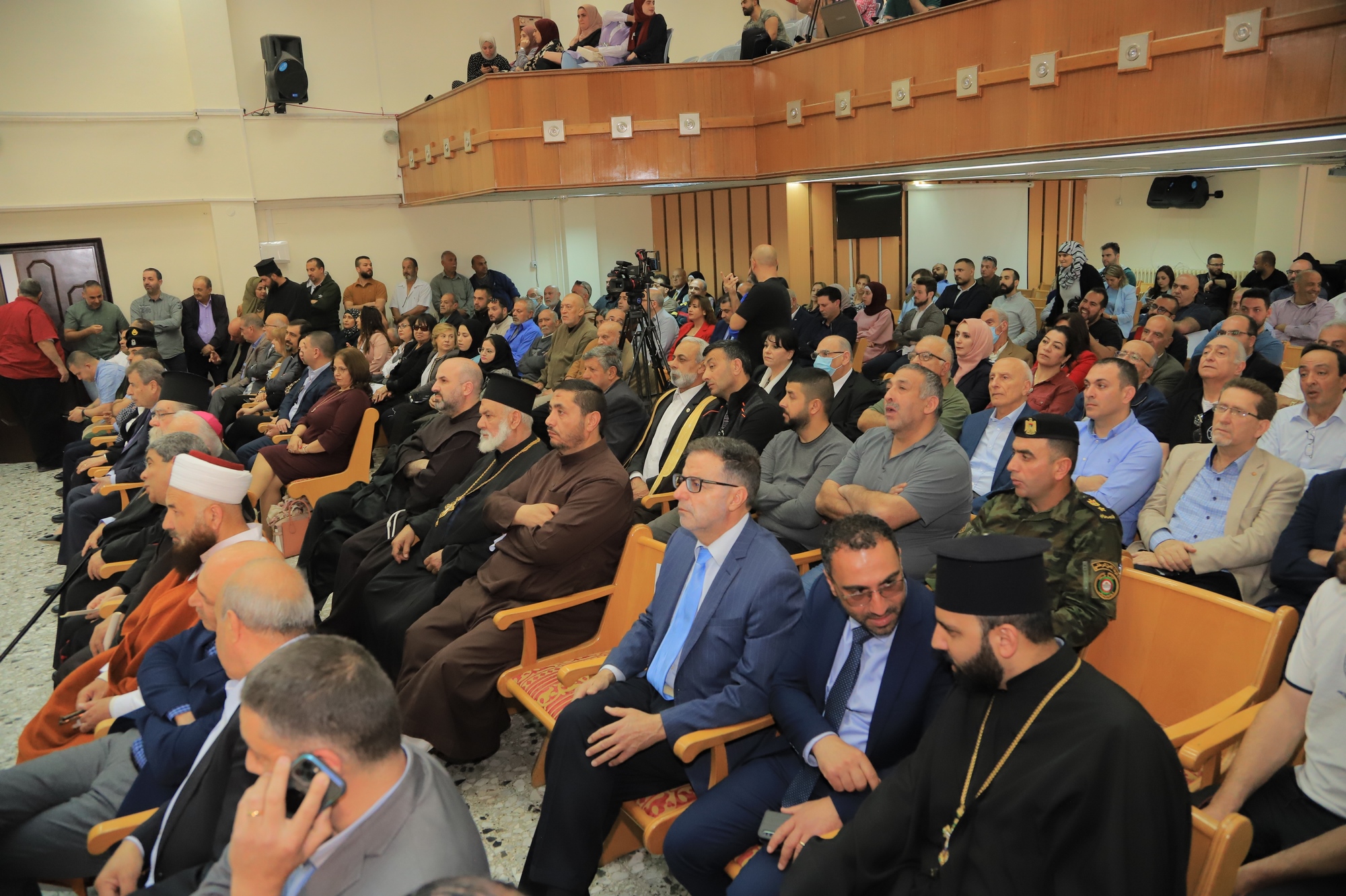 مراسم حفل تسليم وإستلام مجلس بلدية بيت لحم في دار البلدية وسط حضور مجتمعي كبير