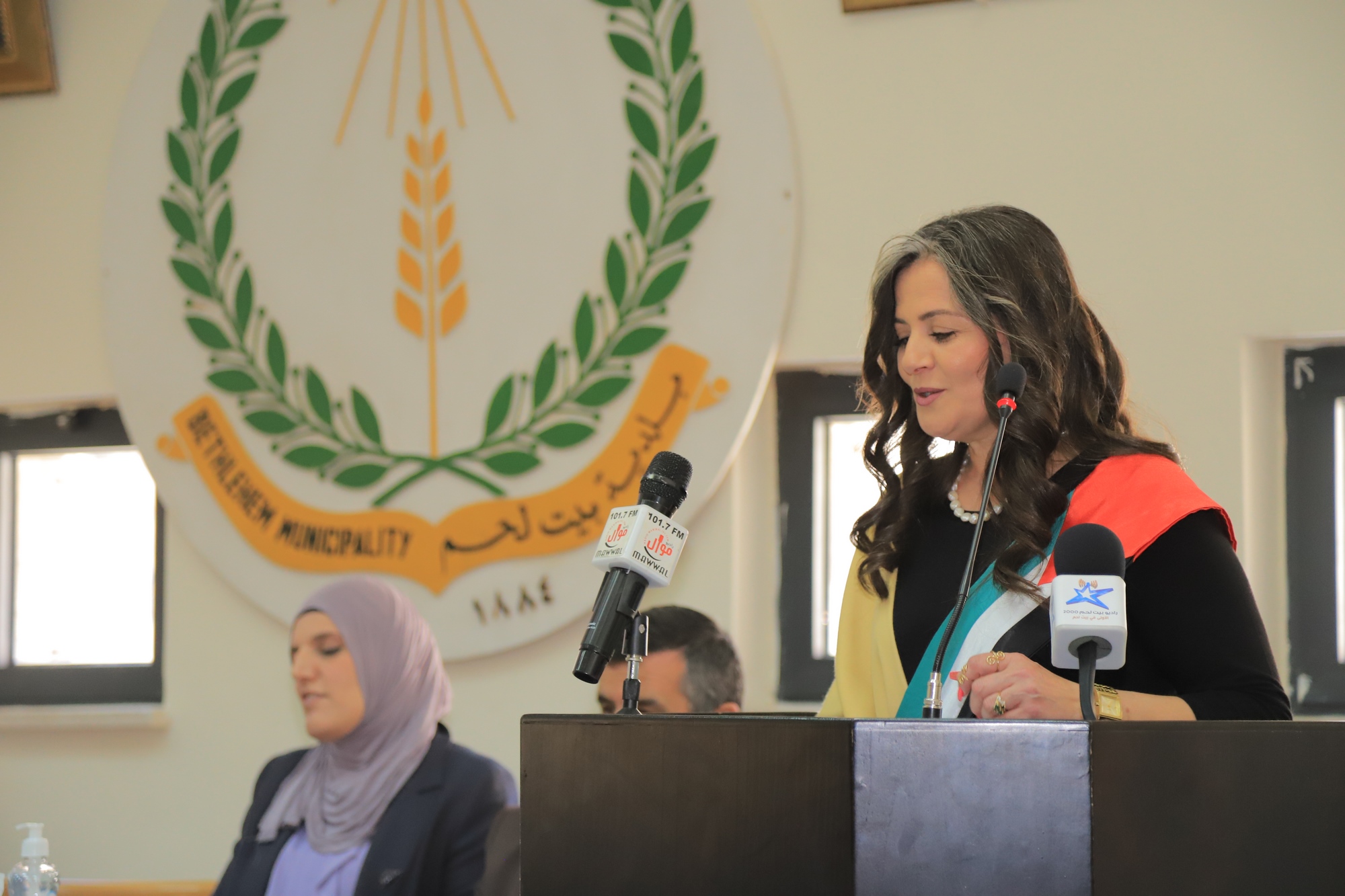 مراسم حفل تسليم وإستلام مجلس بلدية بيت لحم في دار البلدية وسط حضور مجتمعي كبير