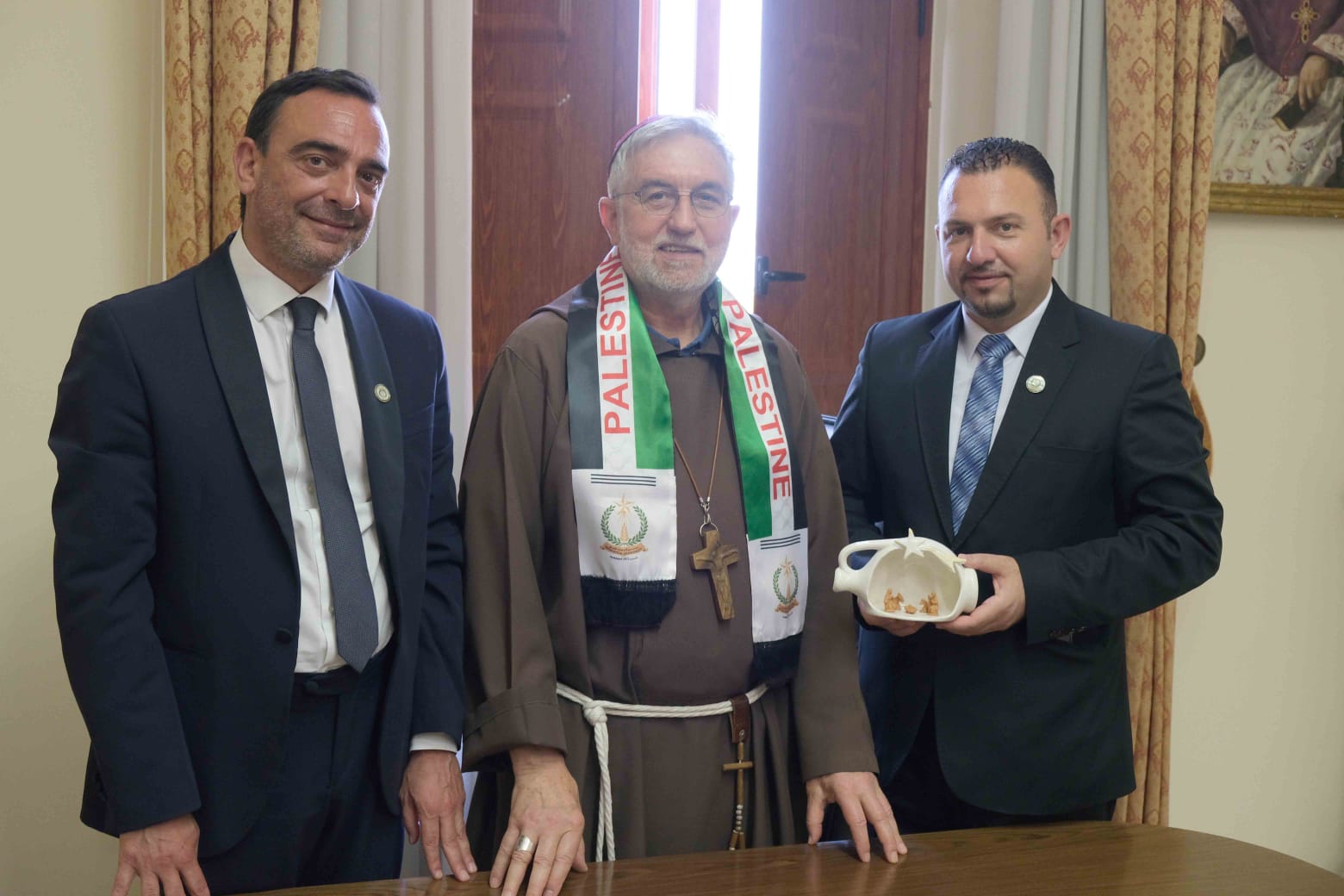 بلدية بيت لحم توقع اتفاقية توأمة مع مدينة كالتاجيرونيه الإيطالية