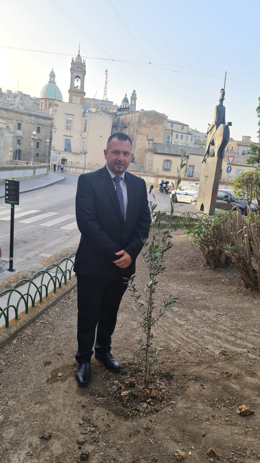 بلدية بيت لحم توقع اتفاقية توأمة مع مدينة كالتاجيرونيه الإيطالية