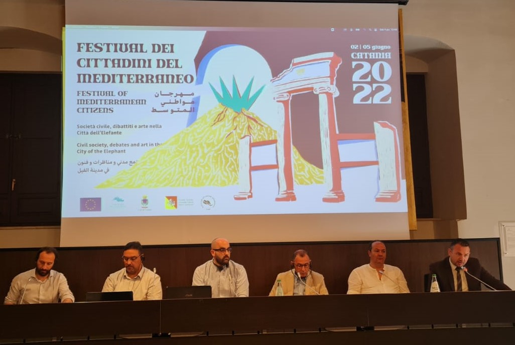 حنانيا يشارك في مهرجان مواطني المتوسط في مدينة كاتانيا في صقلية