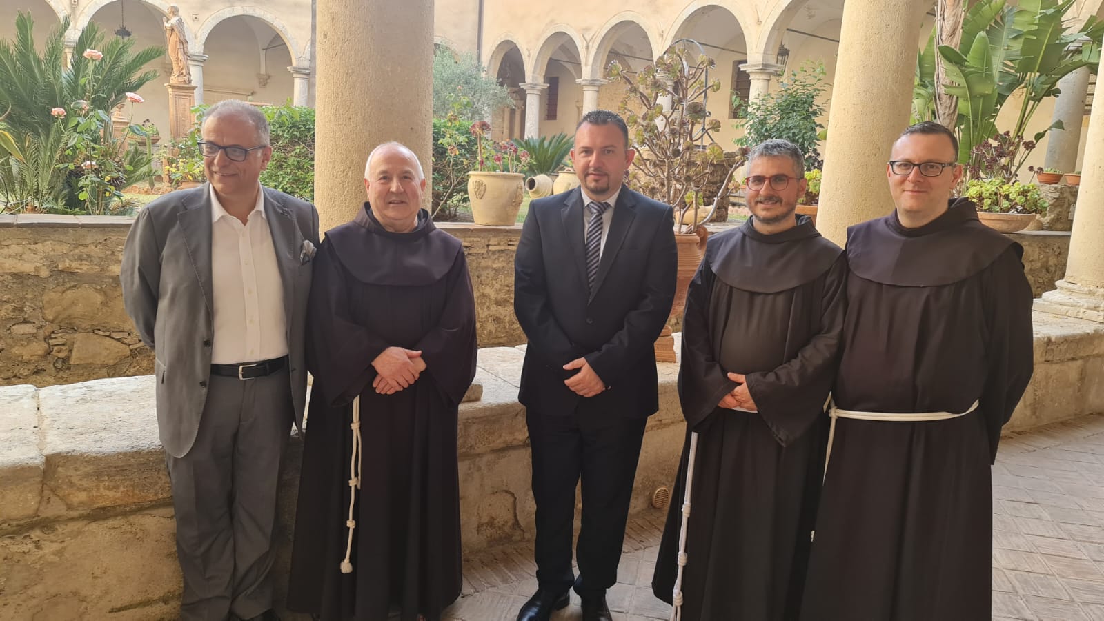 بلدية بيت لحم توقع اتفاقية توأمة مع مدينة كالتاجيرونيه الإيطالية