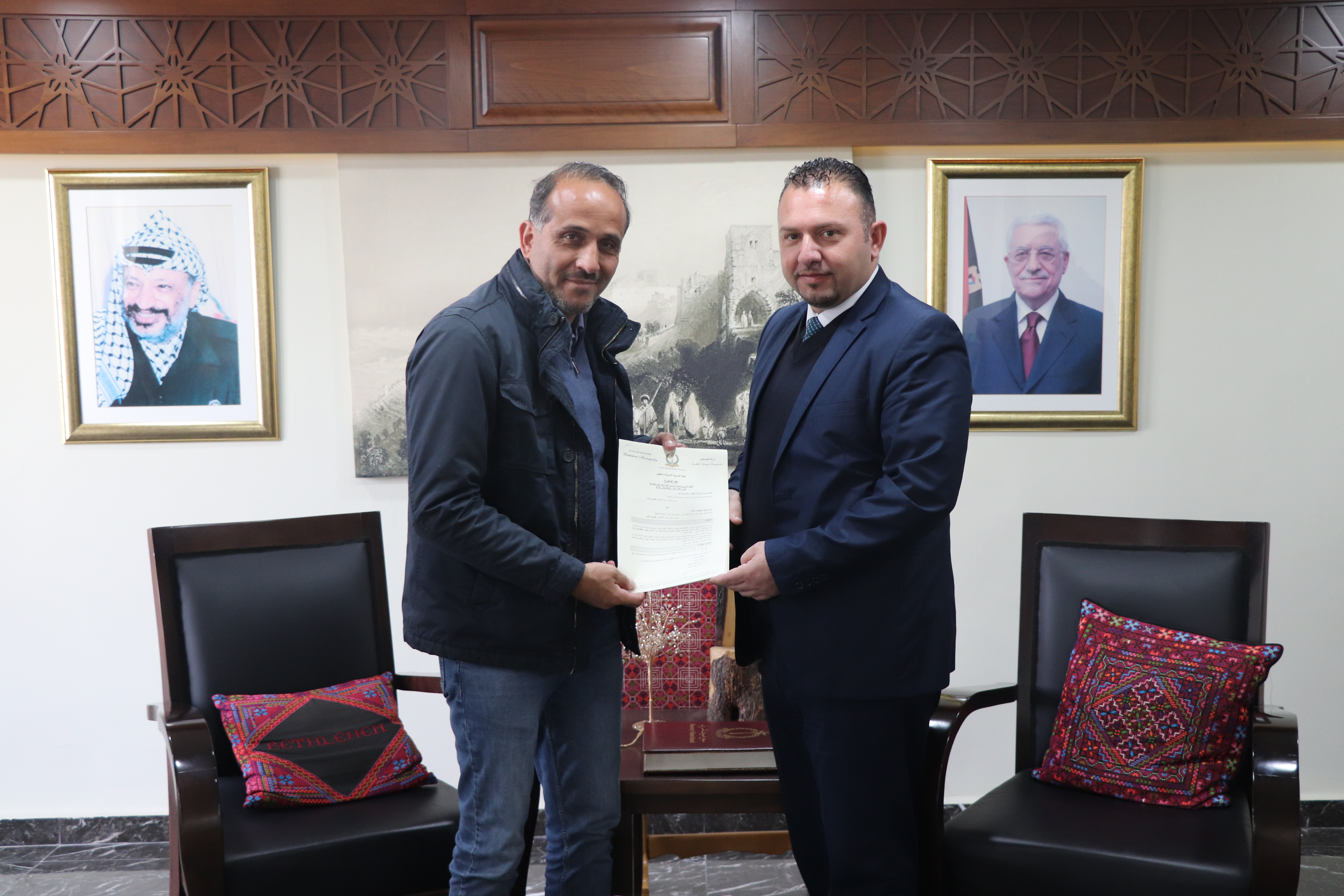 توقيع اتفاقية عطاء الصيانة الدوري لمدارس المدينة