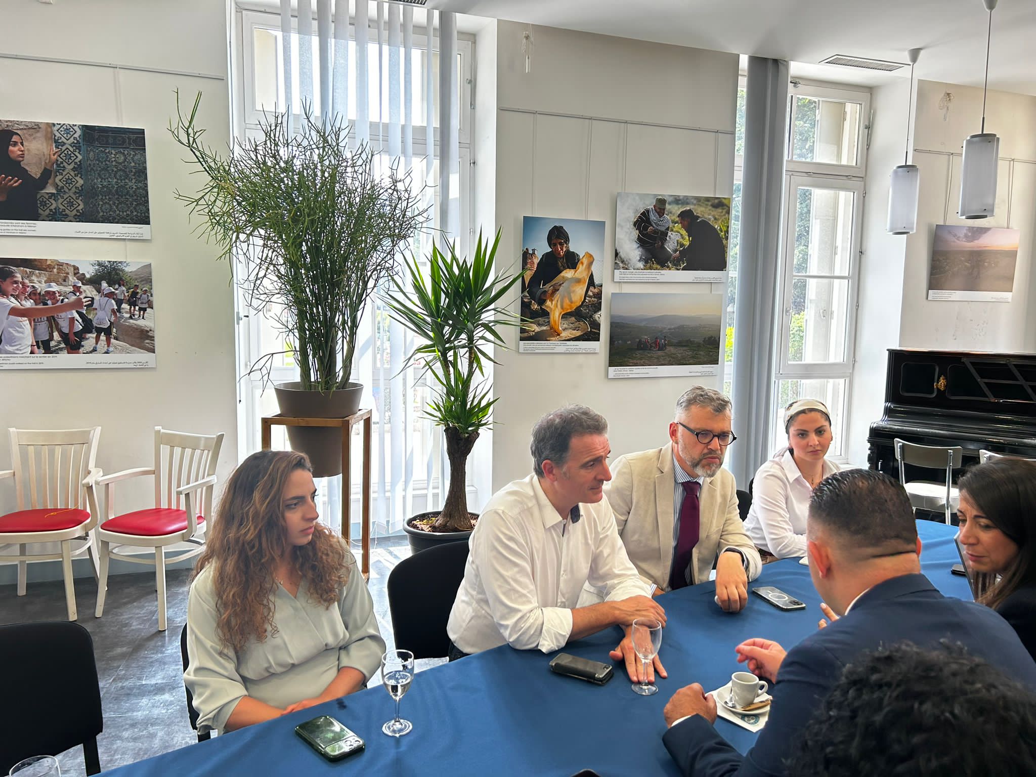 حنانيا يُطلق فعاليات شهر فلسطين في مدينة جرونوبل الفرنسية