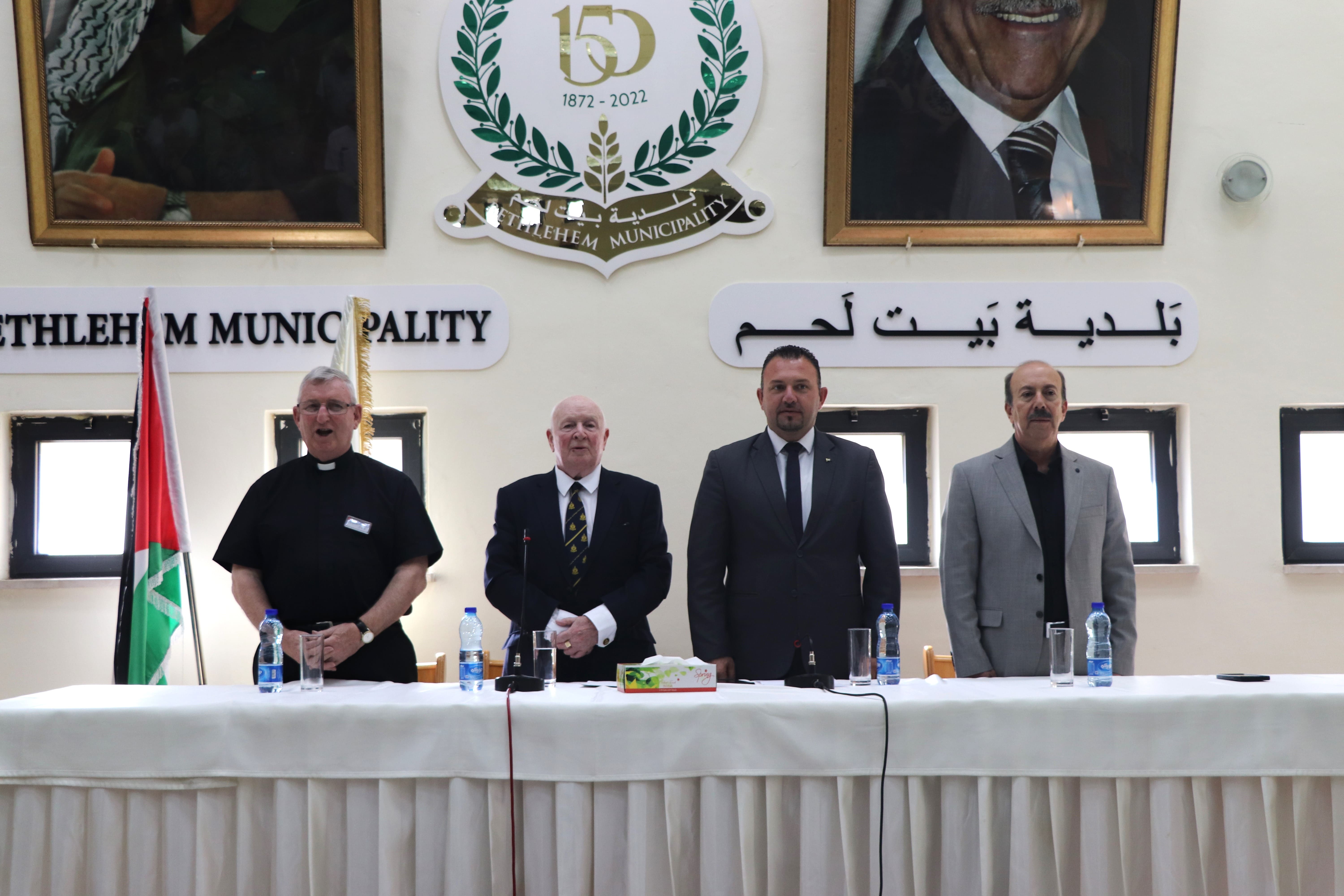 بلدية بيت لحم تنظم حفلاً على شرف رئيس بلدية غلاسكو السابق أليكس موسين والوفد الإسكتلندي المرافق له