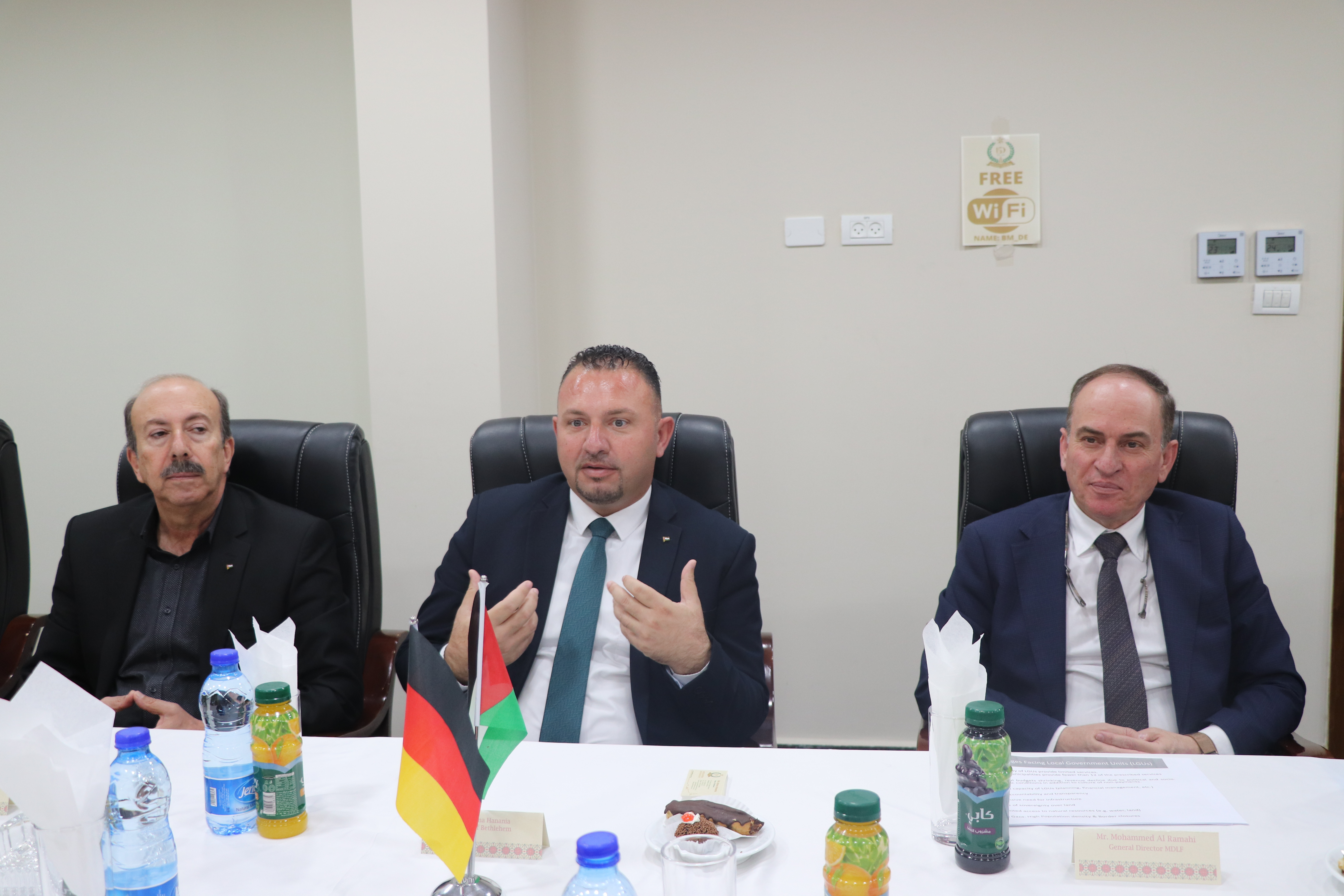 حنانيا يستقبل عضو المجلس التنفيذي في مجموعة بنك الائتمان لإعادة التنمية الألماني في مدينة بيت لحم لمناقشة واقع المدينة واحتياجاتها