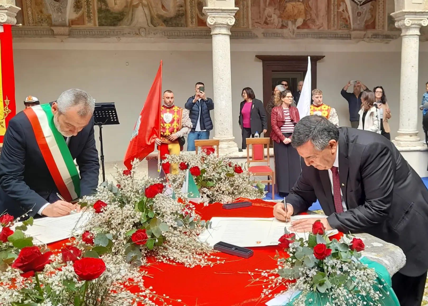 بيت لحم وكوري الإيطالية توقعان اتفاقية توأمة لتعزيز التعاون المشترك