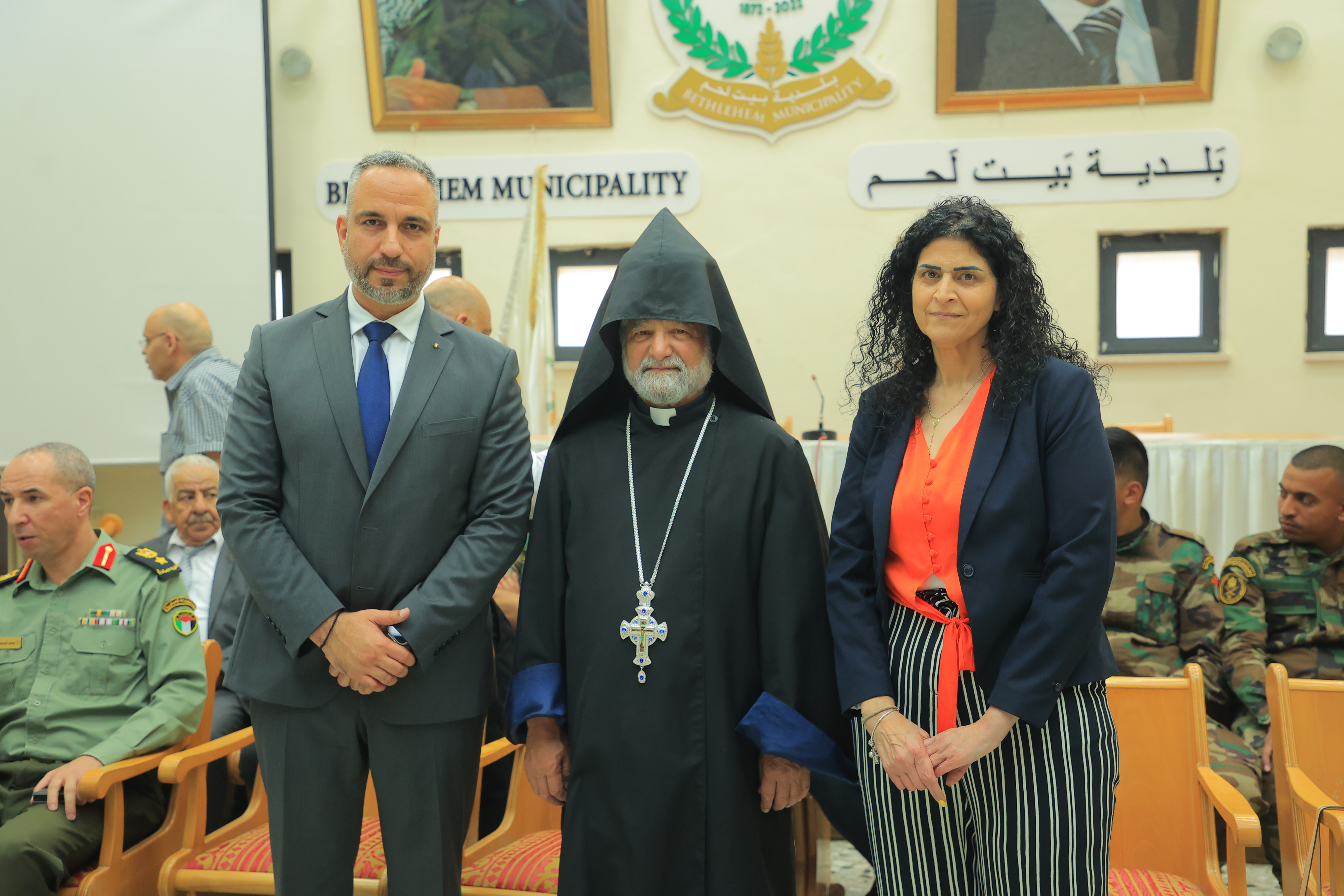 قنواتي وثلجية يتسلمان التهاني ويؤكدان الانفتاح والشراكة لخدمة بيت لحم