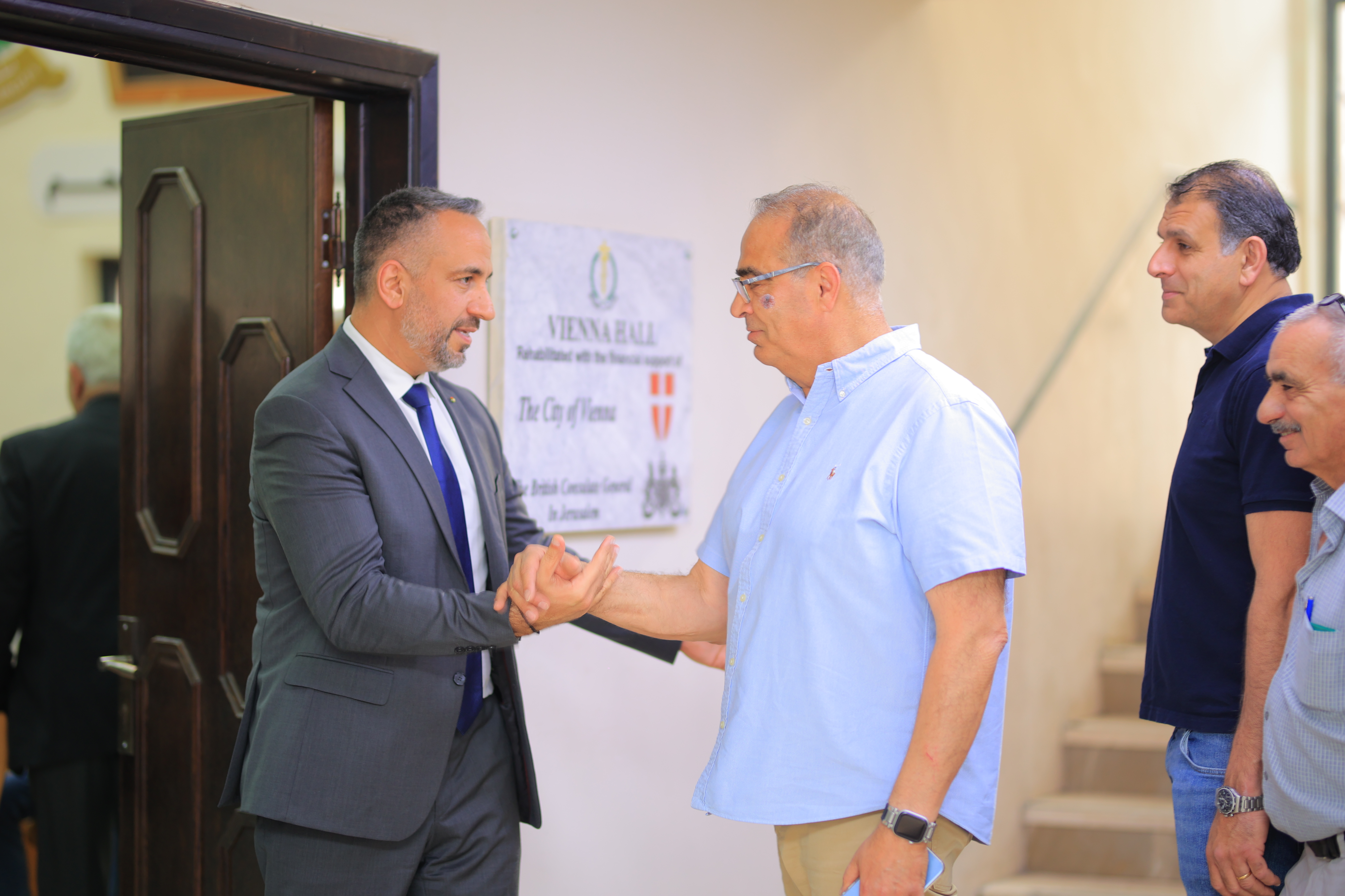 قنواتي وثلجية يتسلمان التهاني ويؤكدان الانفتاح والشراكة لخدمة بيت لحم