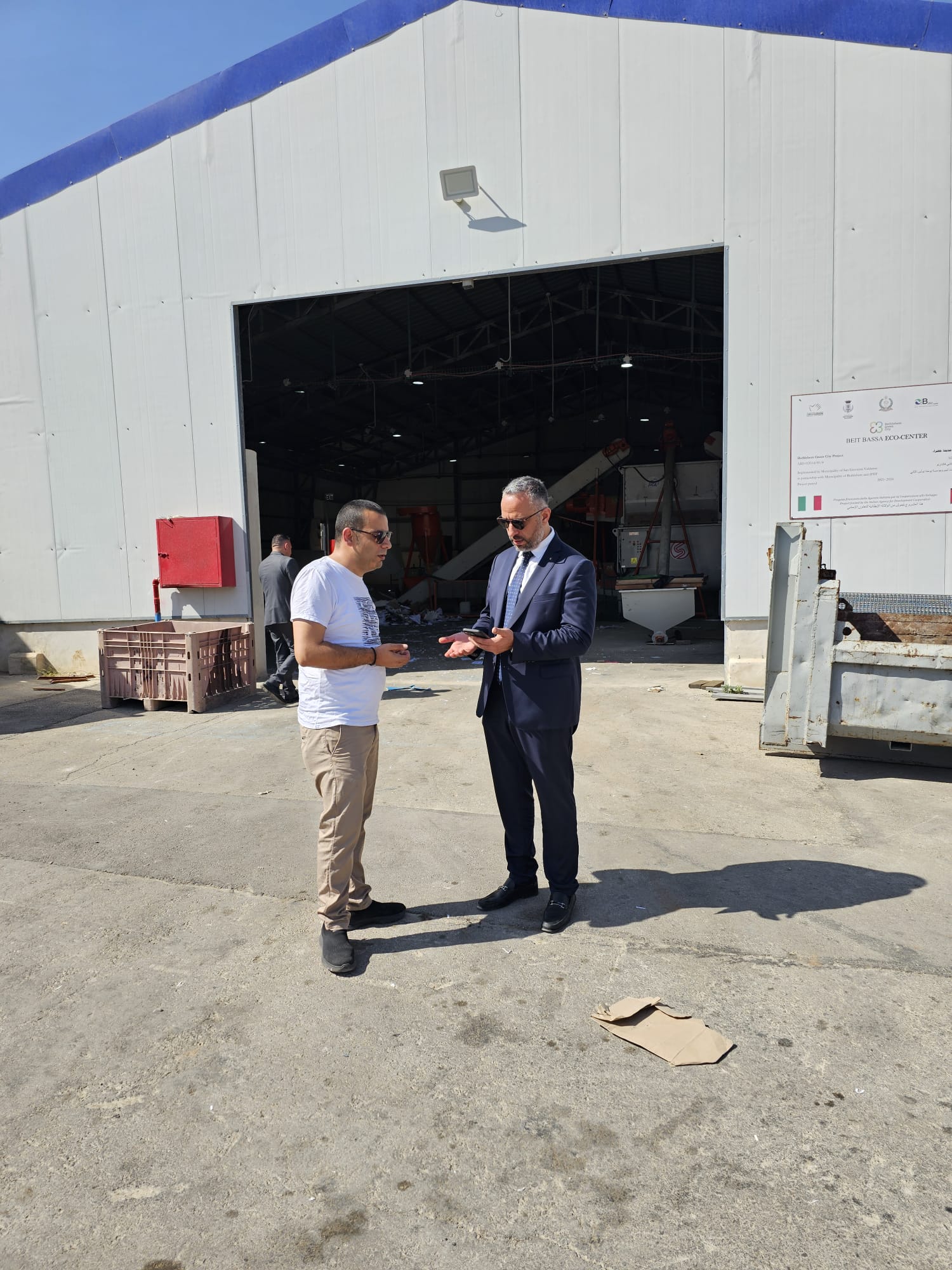 رئيس بلدية بيت لحم يبحث سبل التعاون المشترك مع مدير الوكالة الإيطالية للتعاون الإنمائي