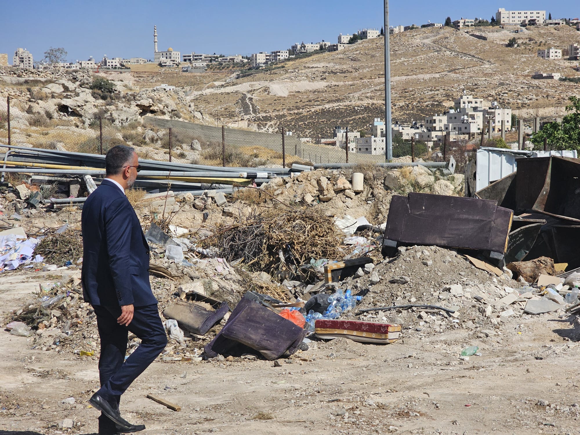 رئيس بلدية بيت لحم يبحث سبل التعاون المشترك مع مدير الوكالة الإيطالية للتعاون الإنمائي