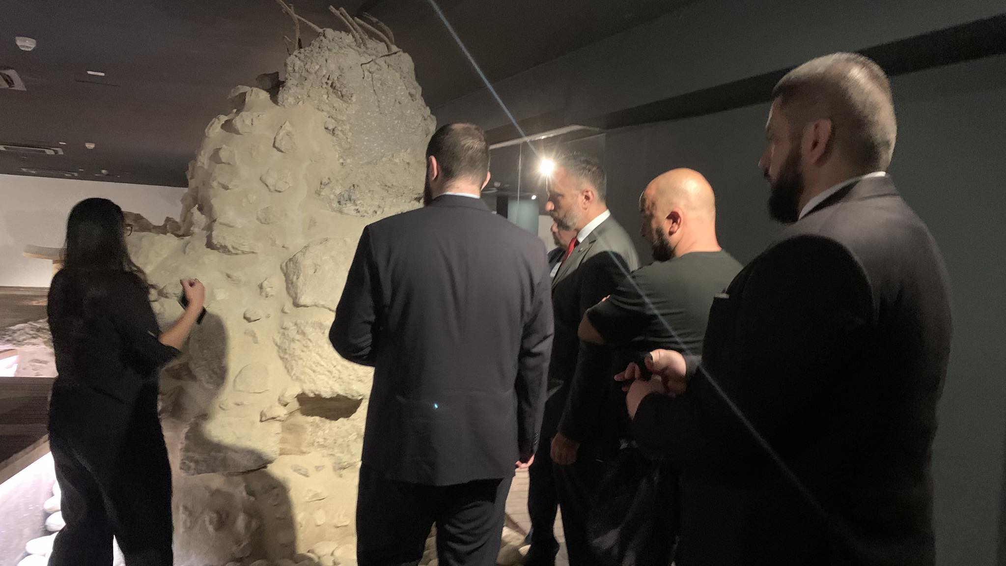 وزير المصالحة والتعاون الإقليمي في صربيا يزور بيت لحم: تأكيد على دعم القضية الفلسطينية وتعزيز العلاقات الثنائية