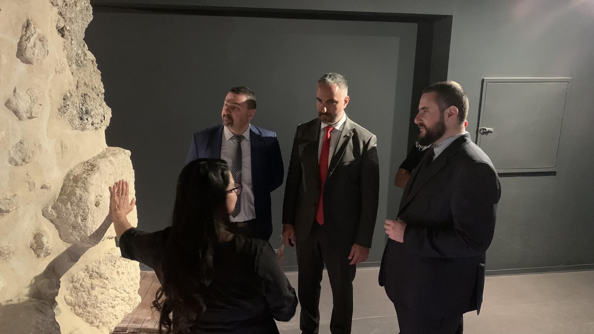 وزير المصالحة والتعاون الإقليمي في صربيا يزور بيت لحم: تأكيد على دعم القضية الفلسطينية وتعزيز العلاقات الثنائية