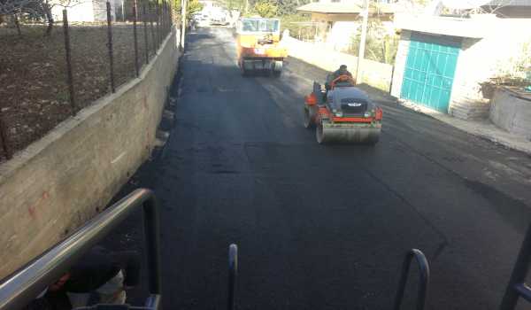 تعبيد شارع الجبل بالاضافة الى أعمال رئيسية أخرى