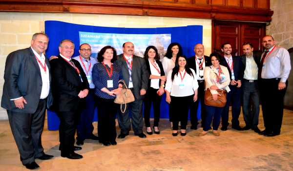 وفد فلسطيني يضم ممثلين عن بلدية بيت لحم يشارك في مؤتمر خاص بالسياحة المجتمعية في مالطا