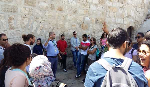 بلدية بيت لحم والمجلس الشبابي يستقبلون المشاركين في ملتقى رام الله الدولي 