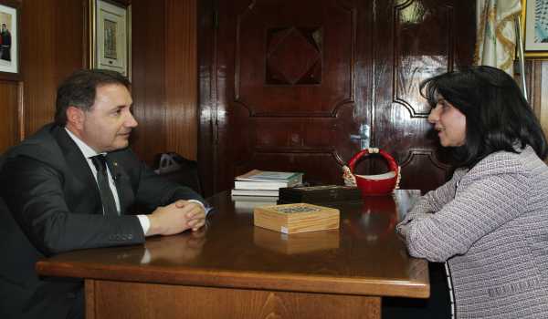 بابون تلتقي برئيس الحزب البرلماني الروماني والمرشح لرئاسة رومانيا 