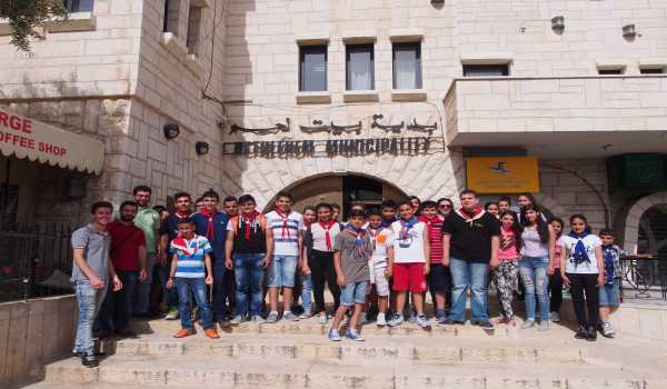 نشاط فصحي في شوارع بيت لحم القديمة للتعرف على تاريخ وأصالة المواقع التراثية والتاريخية 