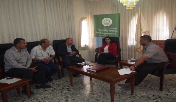 إجتماع في بلدية بيت لحم حول رصد أضرار الجدار 