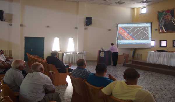 لقاءٌ في بلدية بيت لحم بهدف إطلاع المواطنين على مسار شارع واد مسلم والإقتطاعات المتوقعة والتسهيلات المقدمة من البلدية 