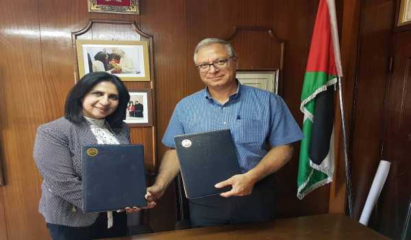  بلدية بيت لحم تجدد إتفاقية التعاون السنوية مع البعثة البابوية بهدف دعم حديقة ماري دوتي