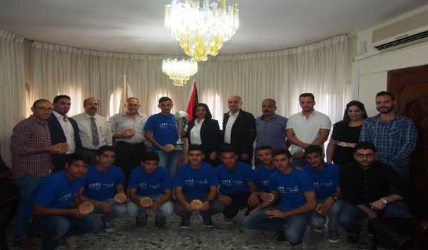 رئيسة بلدية بيت لحم تكرم  فريق نادي عاصمة الميلاد/ أكاديمية أطفال بلا حدود بمناسبة فوزهم في دوري بريشا الإيطالية المتوأمة مع بلدية بيت لحم 