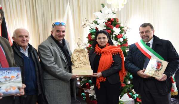 رئيسة بلدية بيت لحم تستقبل وفدا من إقليم ترينتو الإيطالي