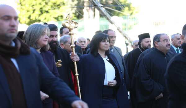  رئيسة وأعضاء مجلس بلدية بيت لحم يشاركون في إحتفالات أعياد الميلاد المجيدة حسب التقويم الشرقي ويستقبلون غبطة بطريرك الروم الارثوذكس ونيافة مطارنة السريان والأقباط والأحباش 