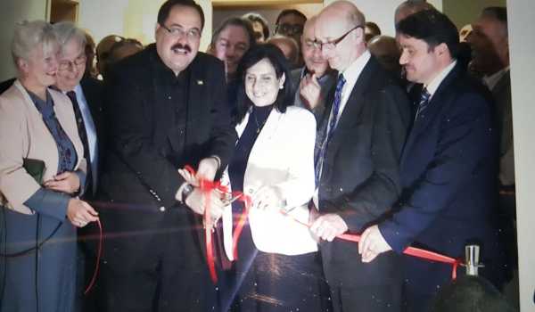  تحت رعاية وزير التربية والتعليم وبحضور وزير الثقافة ورئيسة بلدية بيت لحم والجهات البريطانية الداعمة افتتاح معرض ومدينة الديناصورات الدائم في قصر المؤتمرات