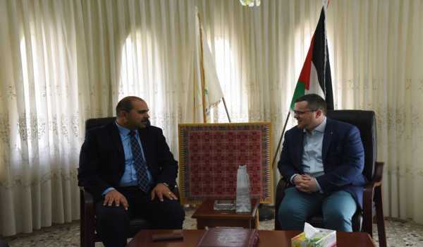 جحا يستقبل وفدا من الحزب المسيحي المحافظ من بريطانيا 