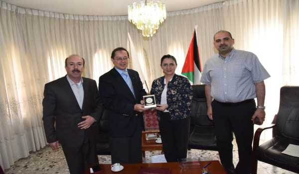 رئيسة بلدية بيت لحم تستقبل ممثل جمهورية روسيا الإتحادية الجديد لدى دولة فلسطين