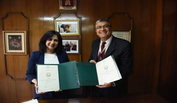 رئيسة بلدية بيت لحم توقع مع المجموعة الإستشارية للتنمية والإعمار على عقد اتفاقية  لعطاء اعمال تصميم شارع النجمة وشارع بولس السادس