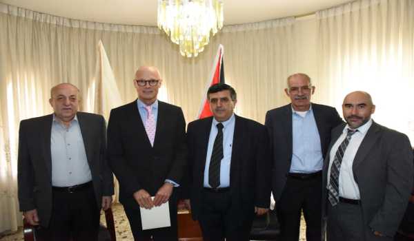 سلمان يؤكد لسفير التشيلي أهمية دعم مؤتمر المغتربين الثاني  وبيت لحم عاصمة الثقافة العربية 2020 ويلتقي رئيس بلدية العبيدية والمدير الإقليمي للبنك الأهلي الأردني ووفد الوطنية  موبايل