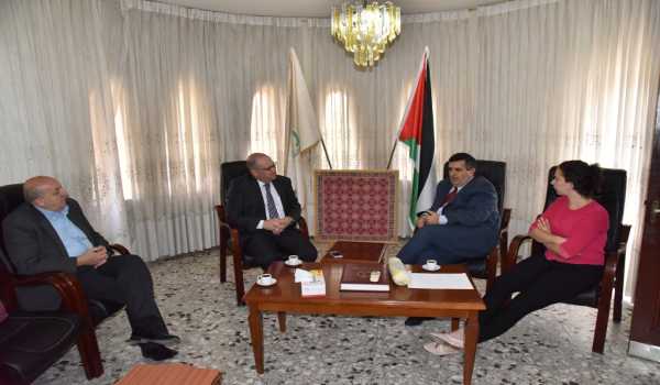 سلمان يستقبل ممثل مالطا والأخير يوجه له دعوة للمشاركة في مهرجان بيرجو 