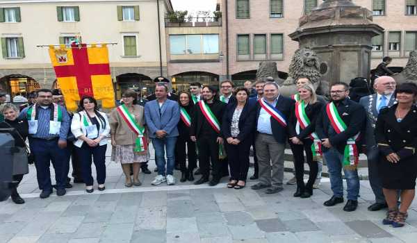 بلدية بيت لحم تشارك في احتفالية البلديات المتوأمة مع بلدية استه الإيطالية