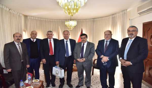 وفد من شركة إتحاد المقاولين يلتقي برئيس بلدية بيت لحم 