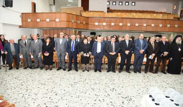 رئيس وأعضاء مجلس بلدية بيت لحم يكرمون رؤساء وأعضاء المجالس البلدية السابقة (1972-2017) والموظفين المتقاعدين وتوقيع اتفاقية توأمة بين بلديتي بيت لحم وكاستلنوفو دي بورتو الإيطالية