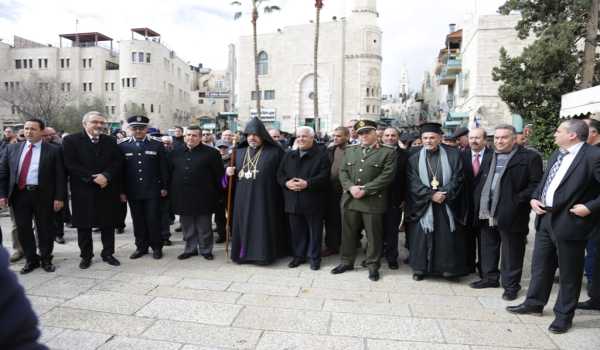 رئيس وأعضاء مجلس بلدية بيت لحم يشاركون في استقبال غبطة بطريرك الأرمن نورهان مانوجيان