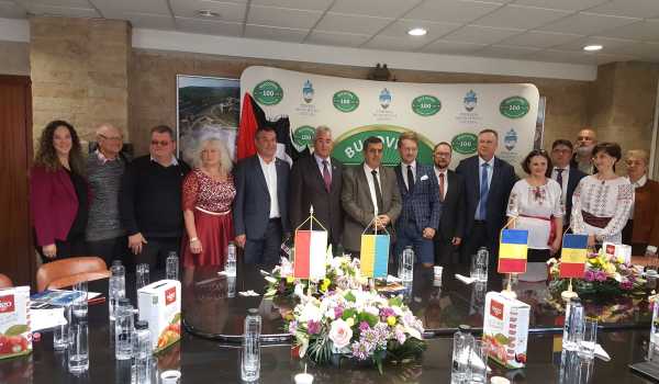 سلمان يشارك بإحتفال مدينة سوتشافا الرومانية المتوأمة مع مدينة بيت لحم والإتفاق حول تبادلات عديدة بين الجانبين