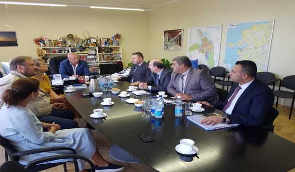 وفد من بلدية بيت لحم يزور هابسالو الأستونية المتوأمة مع بيت لحم