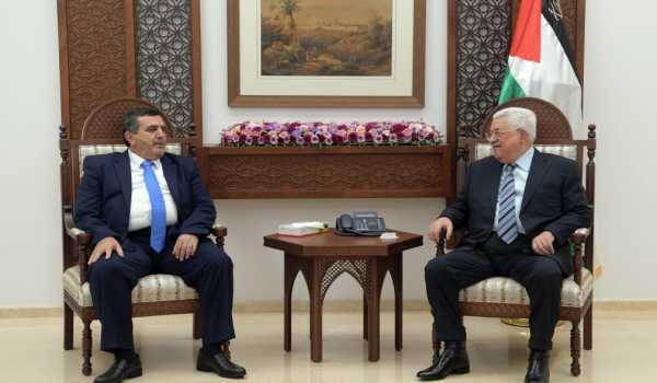 فخامة الرئيس محمود عباس يستقبل رئيس بلدية بيت لحم