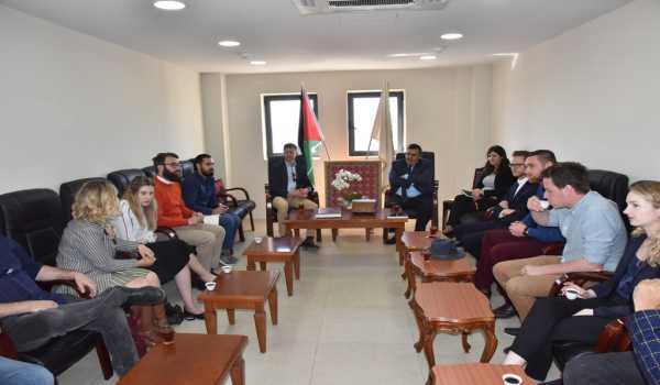 رئيس بلدية بيت لحم يستقبل وفداً برلمانياً أسترالياً وينقل لهم تحديات المدينة