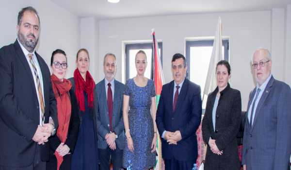 رئيس بلدية بيت لحم يستقبل  المديرة العامة للمنظمات الدولية والمساعدات الإنسانية والتنموية في وزارة الخارجية السلوفاكية