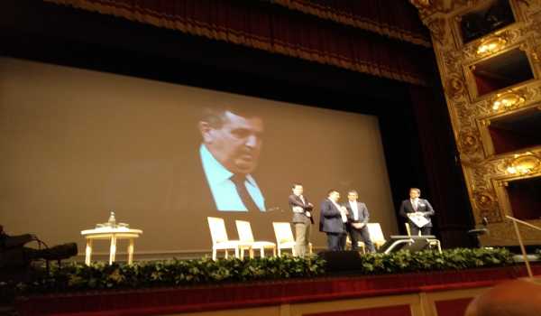 سلمان يشارك في مؤتمر في إيطاليا للإعلان عن مدينة بارما عاصمة للثقافة الإيطالية 2020 ويبحث تفاصيل التوقيع على اتفاقية مع بارما قريباً