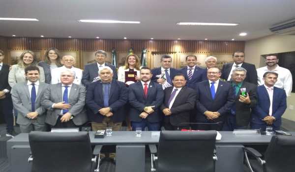 بلدية ناتال البرازيلية تمنح رئيس بلدية بيت لحم مواطنة شرف لدوره في بناء جسور التواصل بين المدينتين وعمله على تعزيز علاقات الأخوة