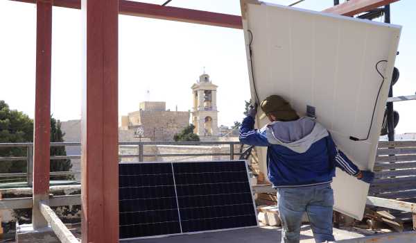 نحو مدينة صديقة للبيئة: بلدية بيت لحم تعمل مع توأمتها تورين الإيطالية على تنفيذ عدة مشاريع للطاقة المتجددة