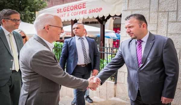 رئيس بلدية بيت لحم حنانيا يستقبل رئيس المجلس الاتحادي لجمهورية ألمانيا الاتحادية (البوندسترات)