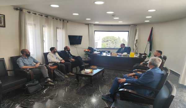 رئيس بلدية بيت لحم يبحث سبل التعاون المشترك مع مدير الوكالة الإيطالية للتعاون الإنمائي